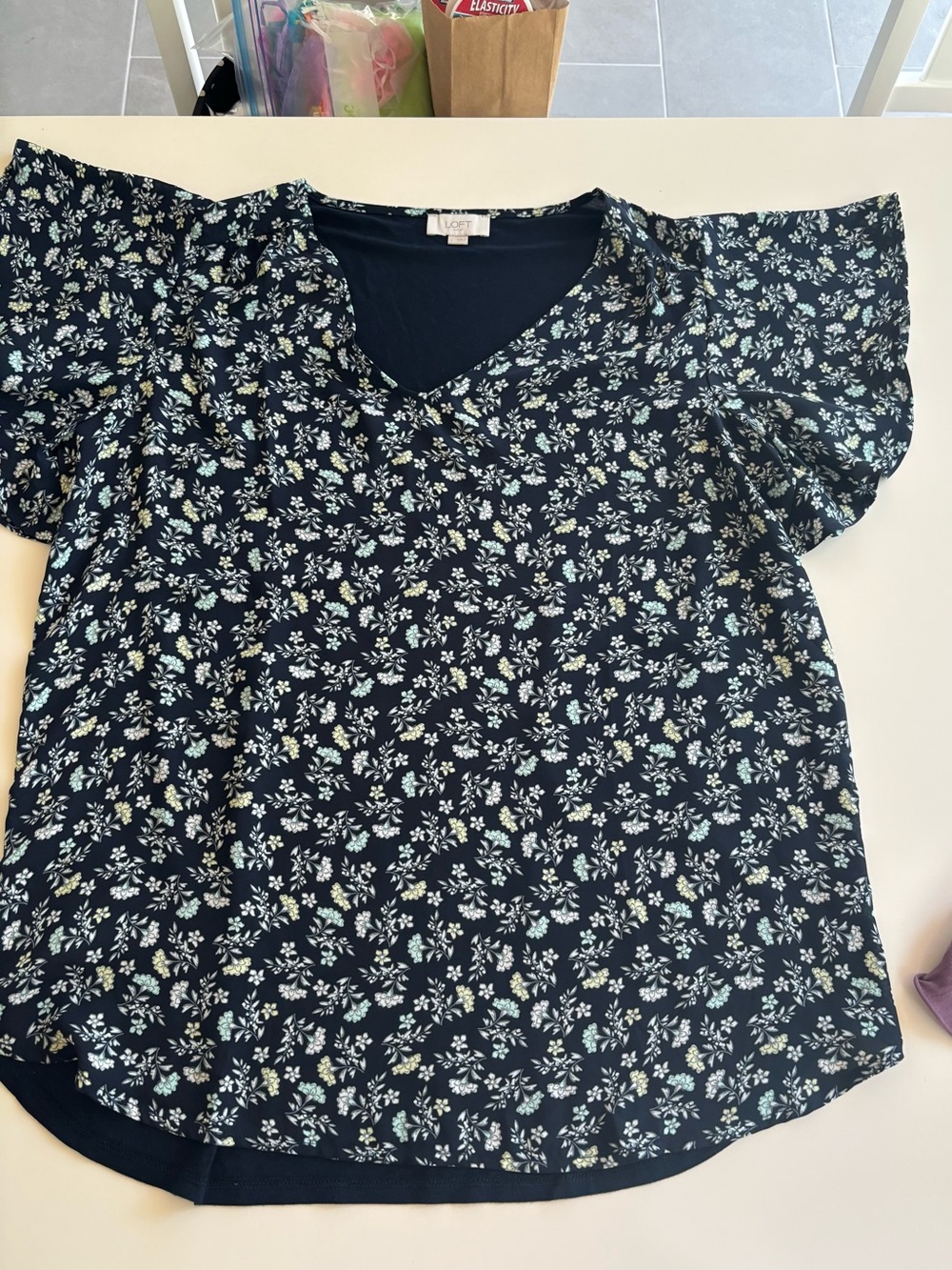Loft Navy/Floral Mixed Media Top women’s L